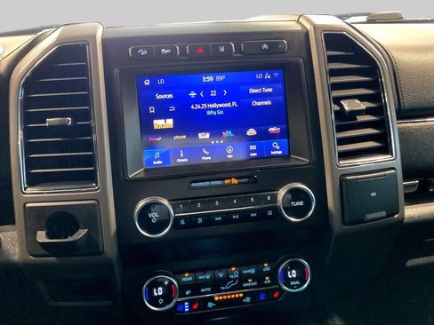 Used 2020 Ford Expedition XLT w/ Equipment Group 202A AWD/4WD image 7