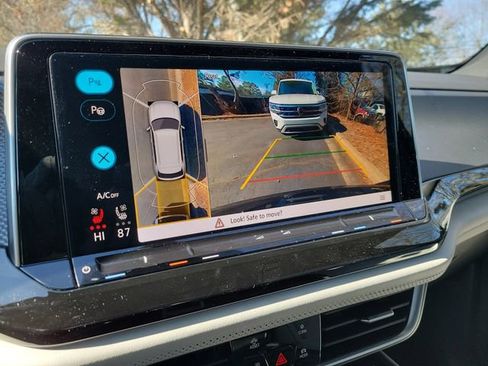 New 2026 Volkswagen Atlas Cross Sport SEL Premium R-Line image 28