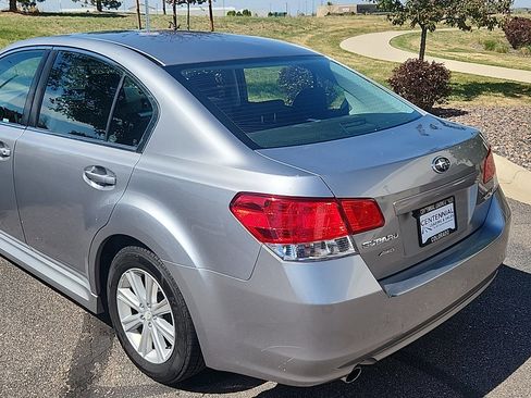Used 2011 Subaru Legacy 2.5i Premium w/ All-Weather Pkg AWD/4WD image 5