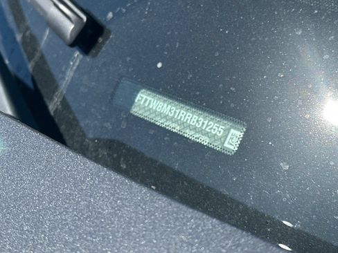 Used 2024 Ford Maverick Lariat FWD image 3