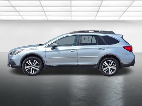 Used 2018 Subaru Outback 2.5i Limited AWD/4WD image 14