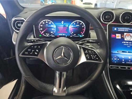 Used 2026 Mercedes-Benz GLC 300 image 5