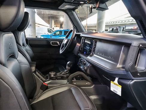 New 2025 Ford Bronco Badlands image 17