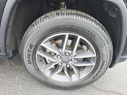 Used 2020 Jeep Grand Cherokee Limited image 17