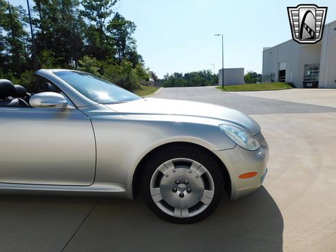 Used 2003 Lexus SC 430 Convertible image 13