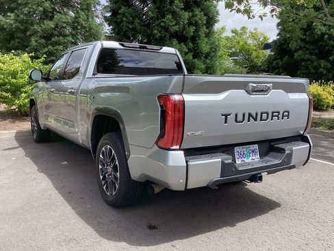 Used 2024 Toyota Tundra Limited AWD/4WD image 9