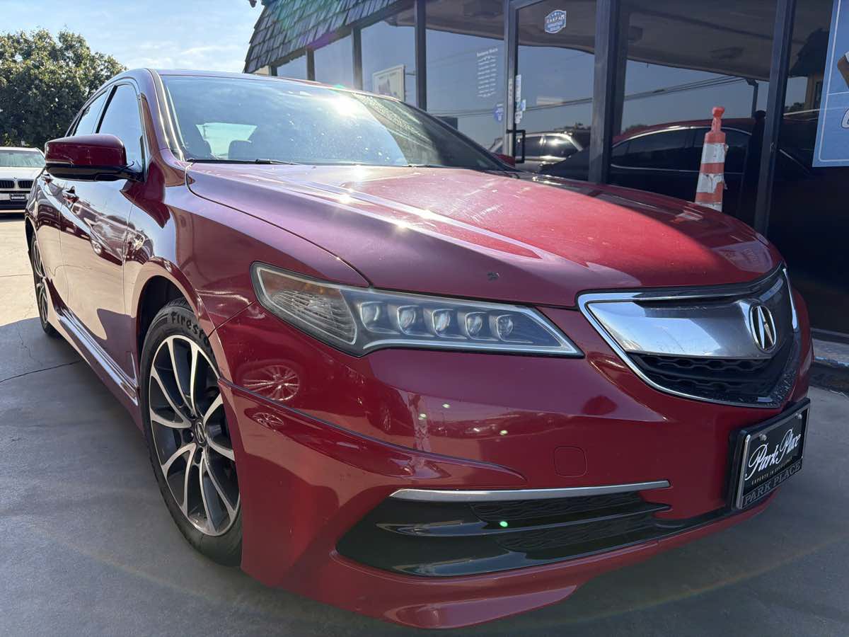 Used 2017 Acura TLX w/ Technology Package FWD image 2