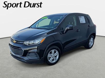 Used 2022 Chevrolet Trax LS w/ Tint and Cruise Package