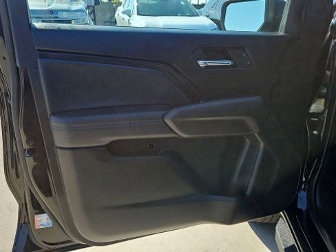 Used 2024 Chevrolet Colorado LT w/ LT Convenience Package RWD image 22