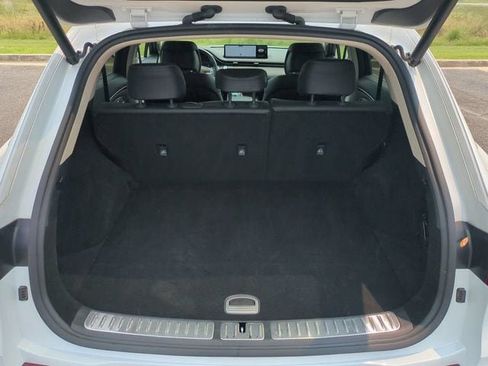 Used 2025 Genesis GV70 2.5T AWD/4WD image 13