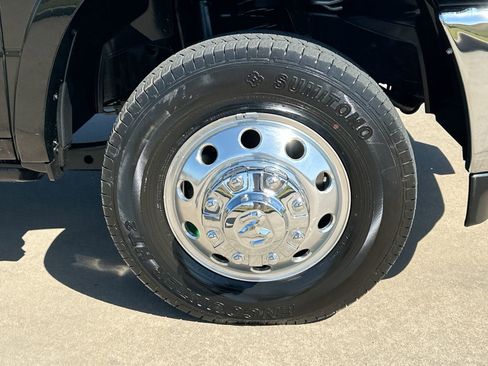 Used 2024 RAM 3500 Limited w/ Safety Group image 10