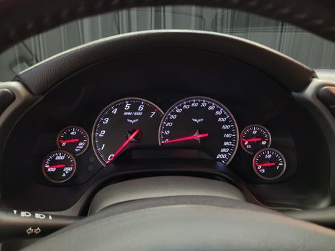 Used 2007 Chevrolet Corvette Coupe image 20