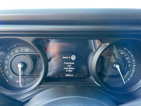 Used 2024 Jeep Wrangler Unlimited AWD/4WD image 18