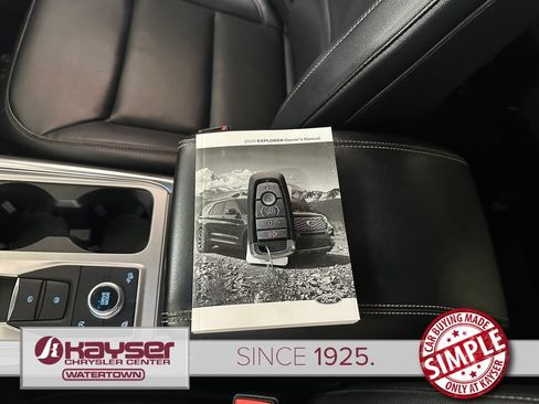 Used 2020 Ford Explorer XLT w/ Equipment Group 202A AWD/4WD image 48