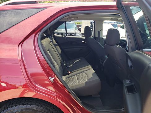 Used 2021 Chevrolet Equinox LT FWD image 17