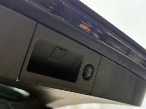 Used 2016 Cadillac Escalade Premium image 51