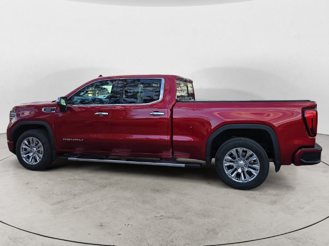 Used 2024 GMC Sierra 1500 Denali w/ Technology Package AWD/4WD image 8