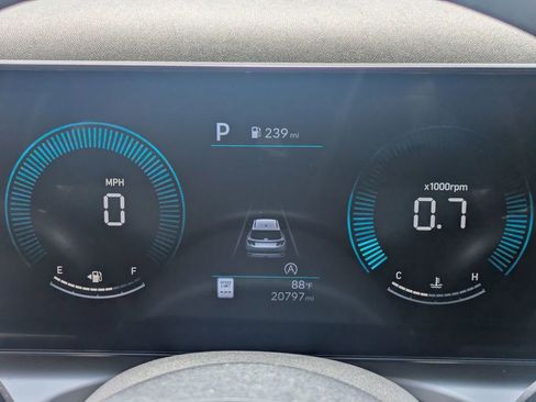 Used 2025 Hyundai Tucson SEL FWD image 15