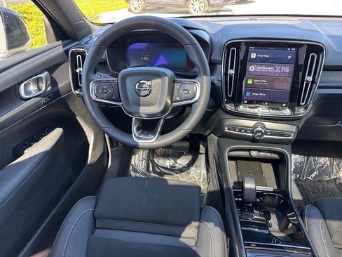 Certified 2024 Volvo XC40 Recharge Plus image 13
