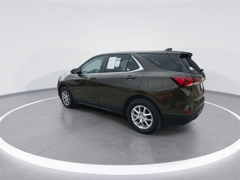 Used 2023 Chevrolet Equinox LT image 6