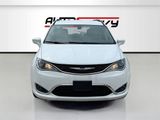 Used 2019 Chrysler Pacifica Touring-L Plus w/ Tire & Wheel Group image 2