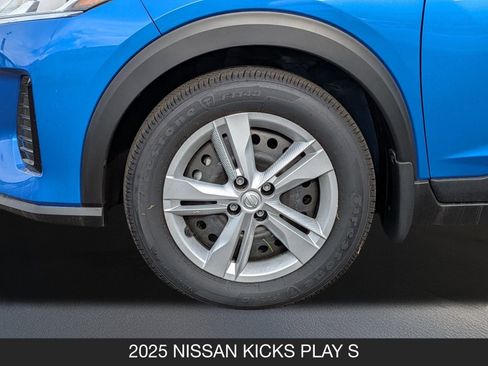New 2025 Nissan Kicks Play S image 11