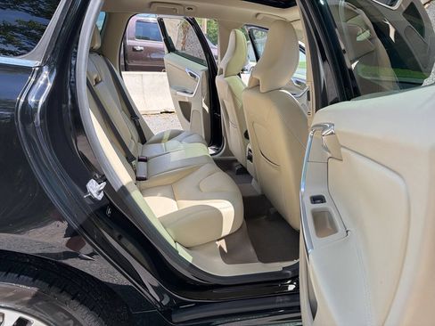 Used 2015 Volvo XC60 T5 Premier FWD image 25