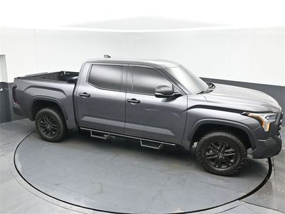 Used 2022 Toyota Tundra SR5 w/ SR5 Convenience Package