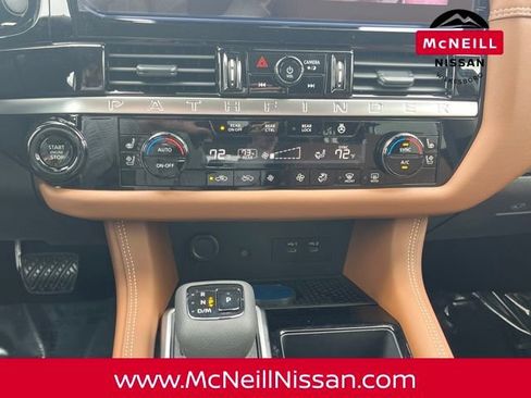 New 2026 Nissan Pathfinder Platinum image 17