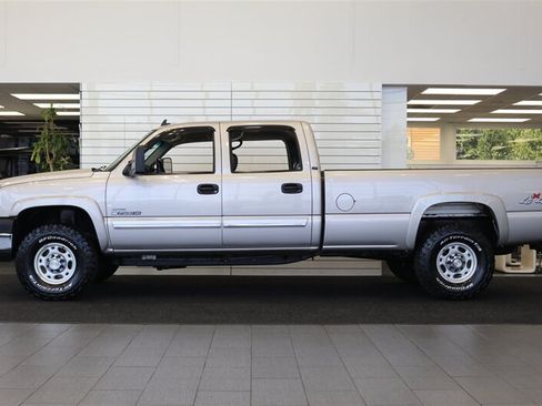 Used 2007 Chevrolet Silverado 2500 LT w/ Heavy-Duty Power Package AWD/4WD image 4