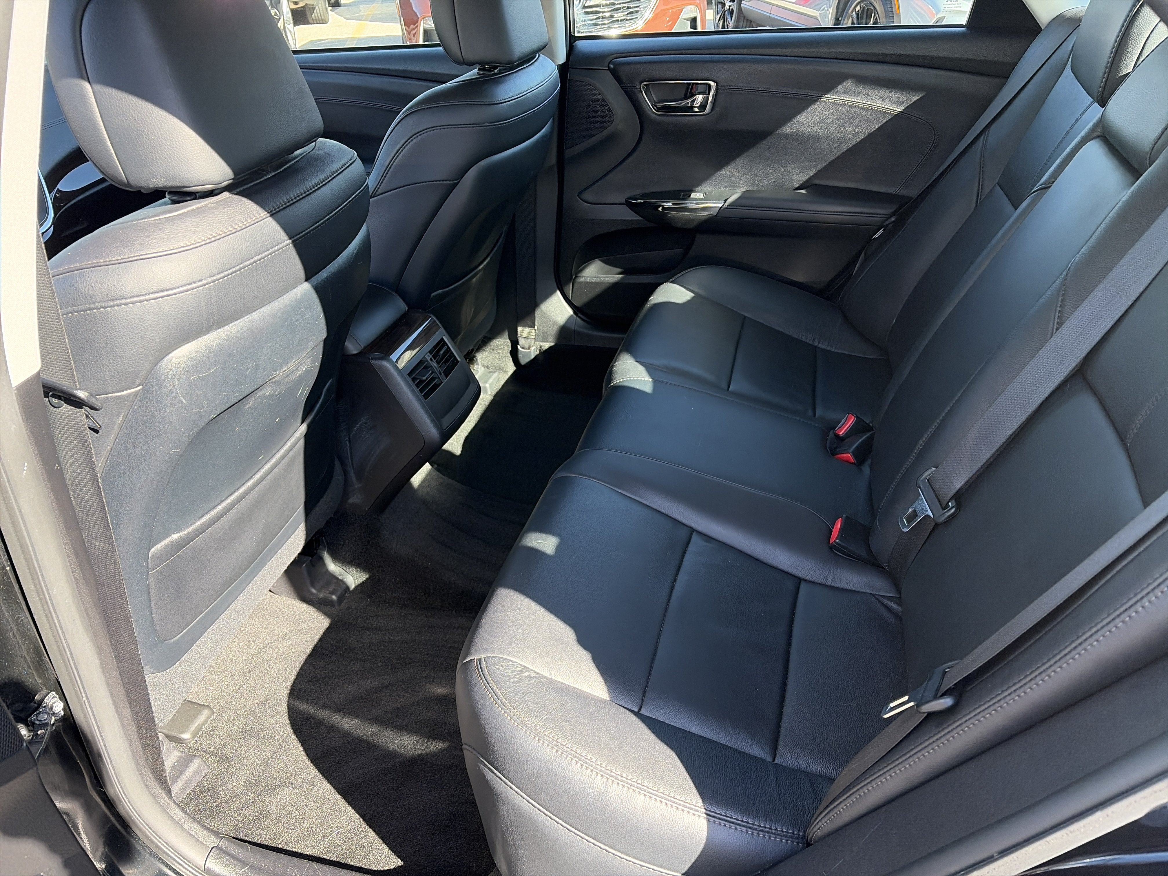 Used 2014 Toyota Avalon XLE Premium FWD image 17