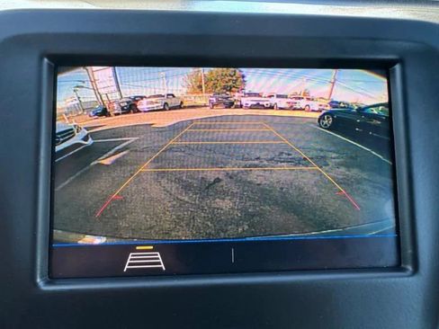 Used 2020 Chevrolet Equinox LT w/ Driver Convenience Package image 34