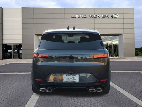 New 2025 Land Rover Range Rover Sport Dynamic SE image 6
