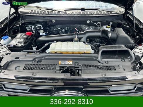 Used 2025 Ford Expedition Platinum AWD/4WD image 22