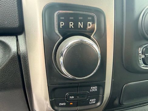 Used 2017 RAM 1500 Classic SLT AWD/4WD image 26
