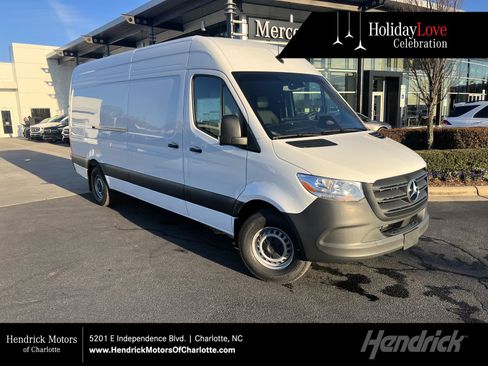 New 2025 Mercedes-Benz Sprinter 2500 image 1