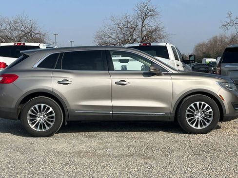 Used 2016 Lincoln MKX Select w/ Select Plus Package image 9