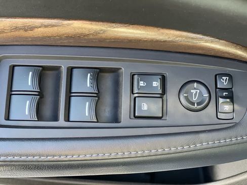 Used 2017 Acura MDX SH-AWD w/ Advance Package image 16