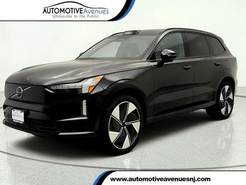 Used 2025 Volvo EX90 Plus AWD/4WD image 1