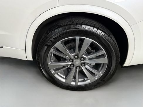 Used 2025 Cadillac XT6 Premium Luxury w/ LPO, Floor Liner Package AWD/4WD image 39