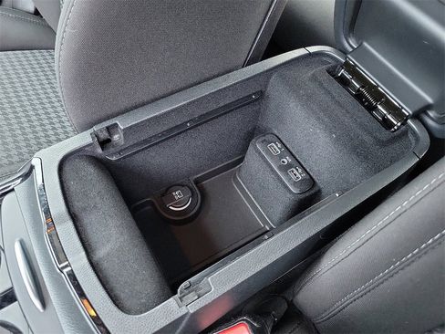 Used 2023 Dodge Charger GT w/ Blacktop Package image 14