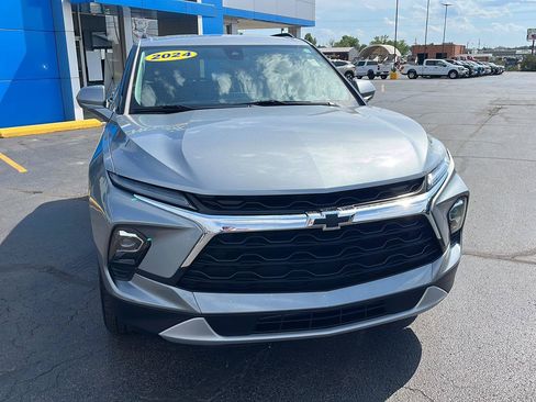 Used 2024 Chevrolet Blazer LT w/ Convenience Package FWD image 8