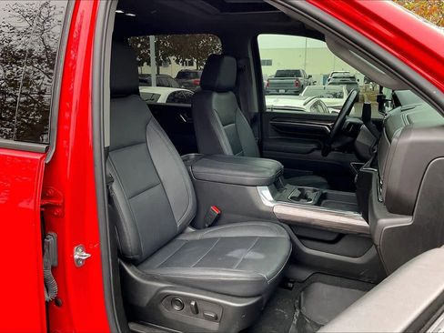 Used 2024 Chevrolet Silverado 2500 LTZ w/ LTZ Plus Package image 9