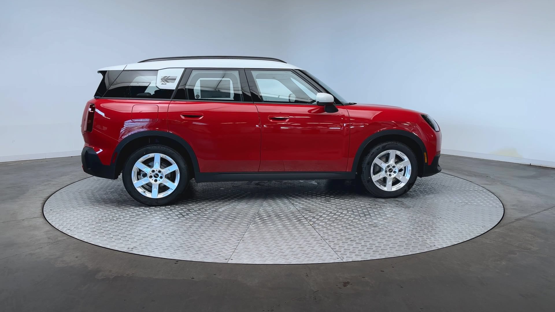 Certified 2027 MINI Cooper Countryman S AWD/4WD image 9