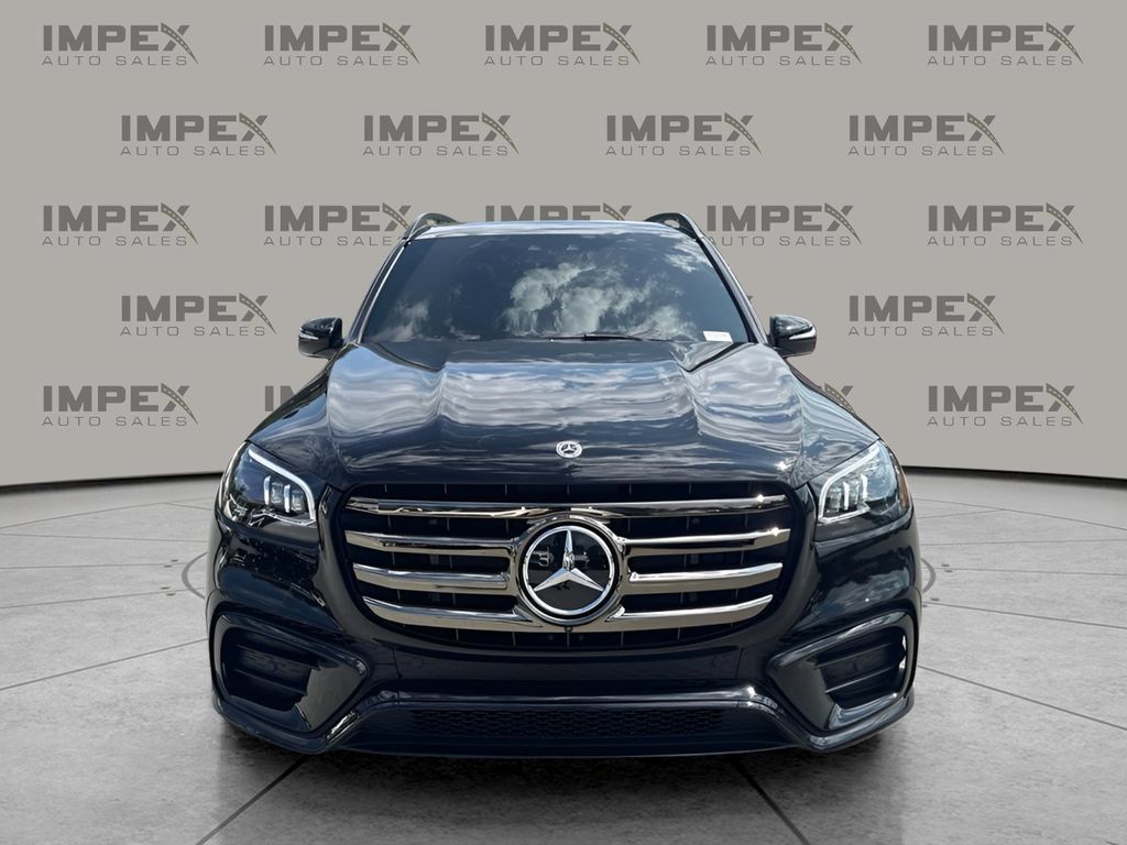 Used 2025 Mercedes-Benz GLS 450 4MATIC image 8
