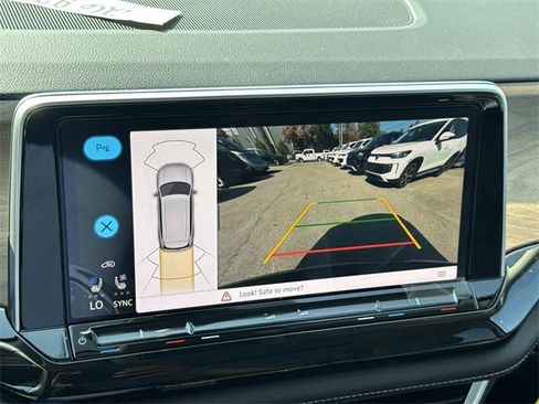 New 2026 Volkswagen Atlas SE image 26