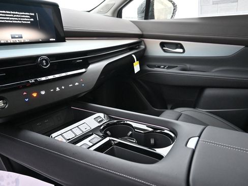 New 2025 Nissan Murano Platinum w/ Cargo Package AWD/4WD image 20