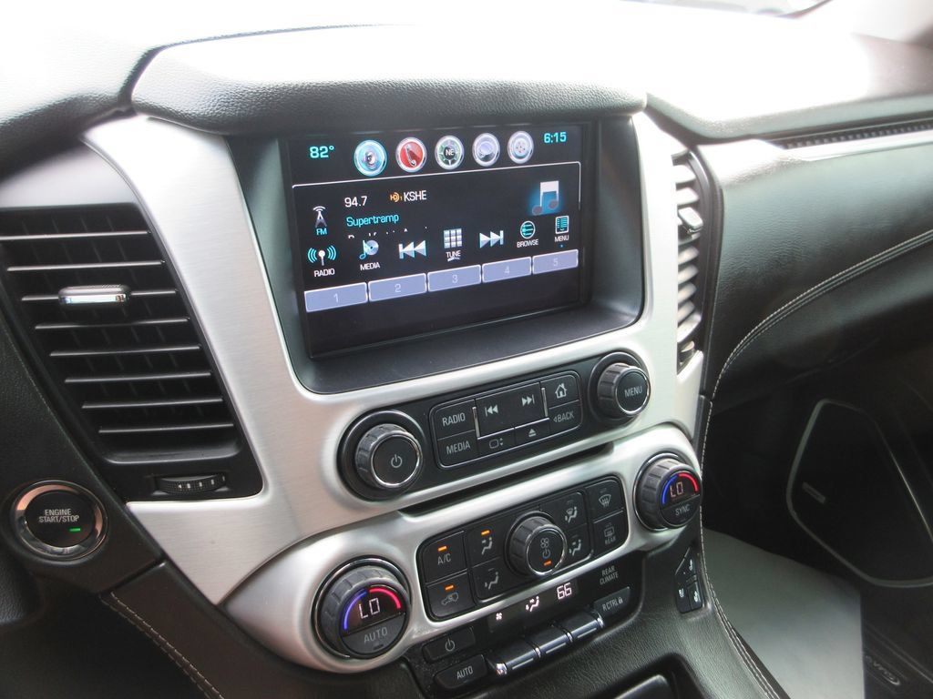 Used 2019 GMC Yukon SLT w/ Graphite Performance Edition AWD/4WD image 34