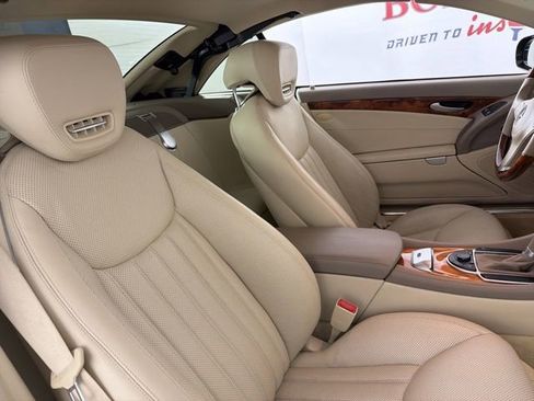Used 2009 Mercedes-Benz SL 550 image 17