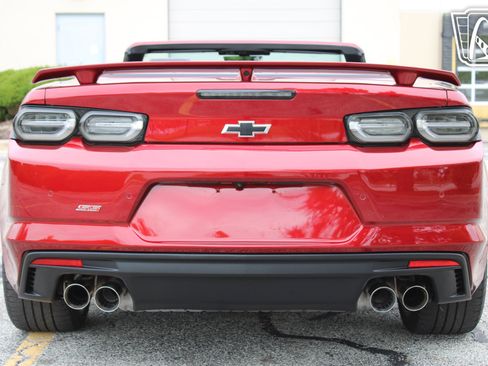 Used 2023 Chevrolet Camaro SS RWD image 11